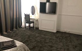 Ac Lounge 125